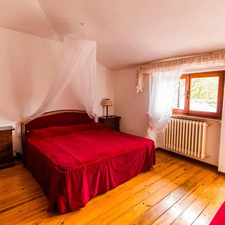 Oasis Aparthotel 4*