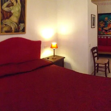Oasis Aparthotel