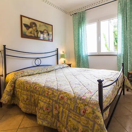 Oasis Aparthotel